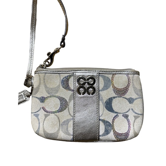 💯 Authentic COACH WRISTLET sequins - Picture 2 of 4